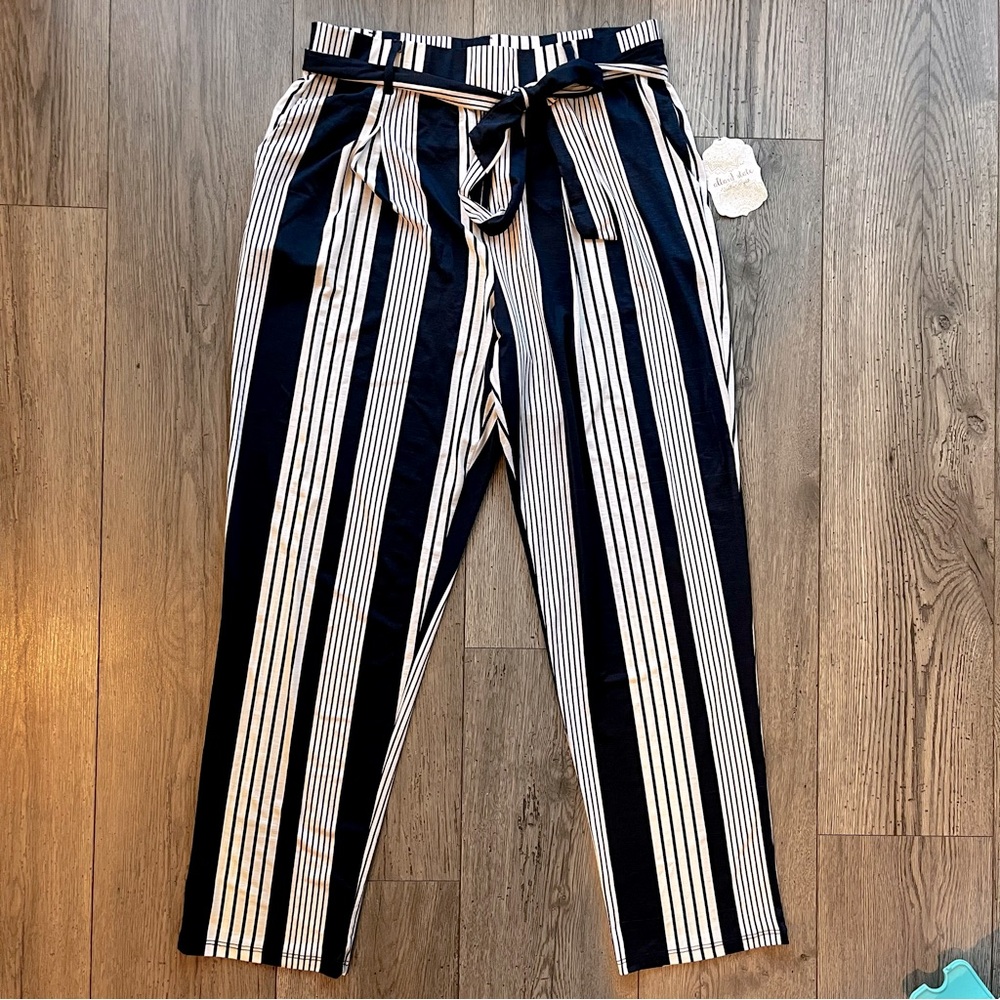 Altar’d State Flowy Stripe Palazzo Pant Slacks With Elastic Waistband Navy Large